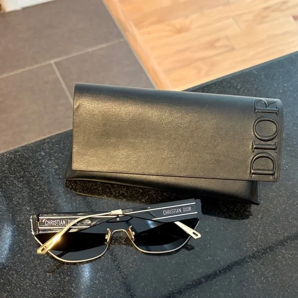 Dior Shield Tinted Sunglasses and Case - Picture 2 of 11